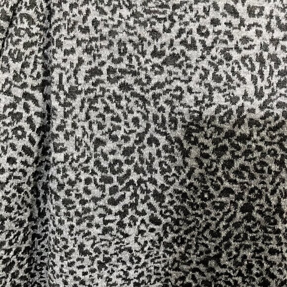 DYNAMITE Grey black leopard print full pleated mini skater skirt ~ SMALL MEDIUM - Picture 5 of 11